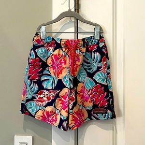 Vineyard Vines Boys Chappy Swim Trunks (size 6)